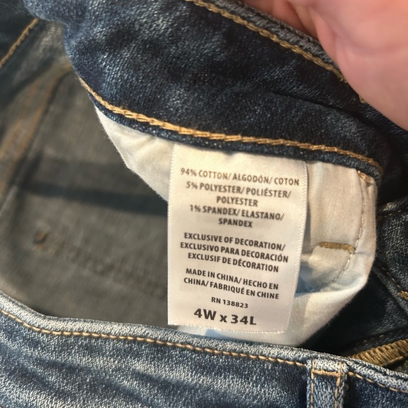 Idyllwind Women’s Jeans. Flare Stretch. Size 4x34Long. Great Condition! - Picture 3 of 4